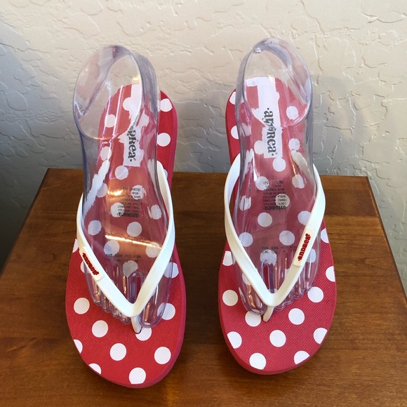 ❄️(5/$30) Andrea Sandals Flip Flops Beach Polka Dot Red White Size 9 - Picture 2 of 7